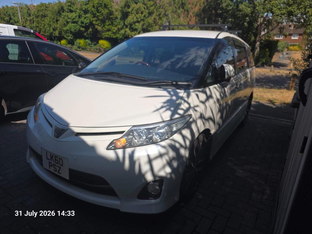 Toyota Estima