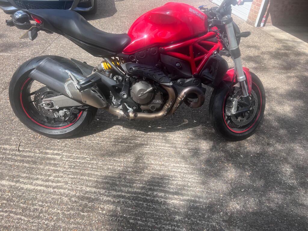 Ducati Monster 821