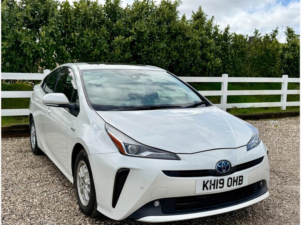 2019 Toyota Prius thumbnail 3