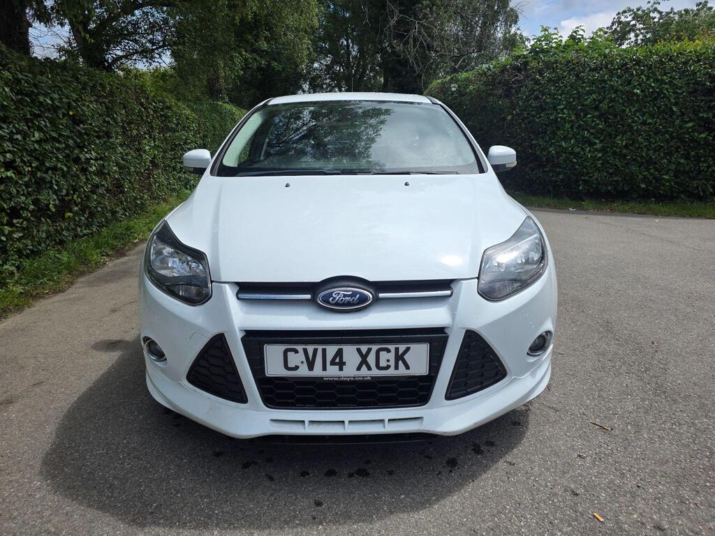 Ford Focus Hatchback 1.0T EcoBoost Zetec S Euro 5 (s/s) 5dr