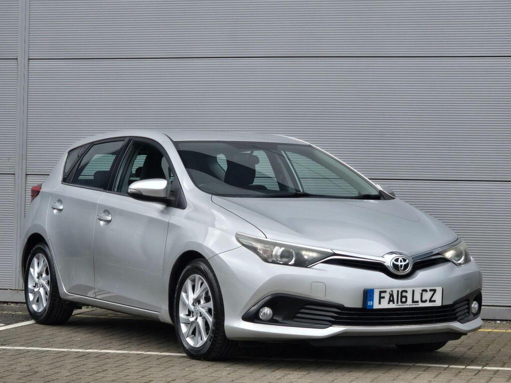 Toyota Auris Hatchback 1.6 D-4D Icon Euro 6 (s/s) 5dr