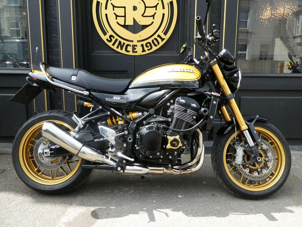 Kawasaki Z900 RS SE
