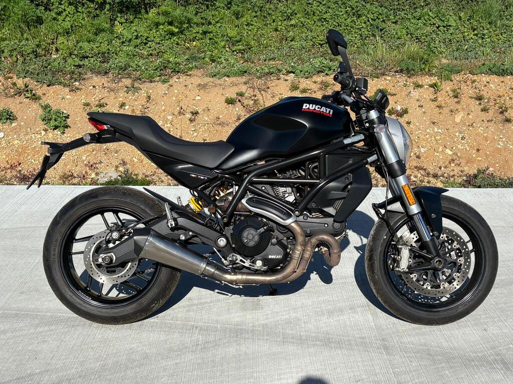 Ducati Monster 797