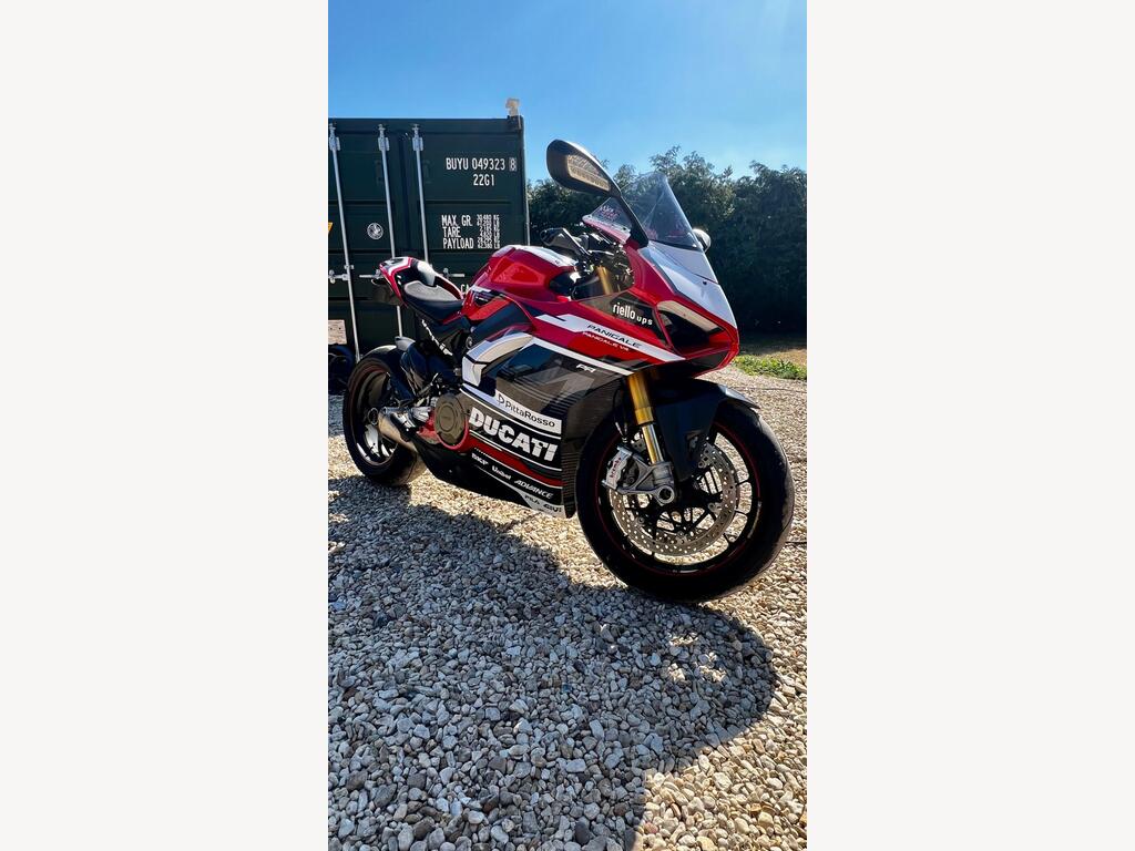 Ducati Panigale V4S