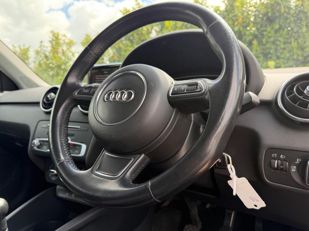 2017 Audi A1 thumbnail 31