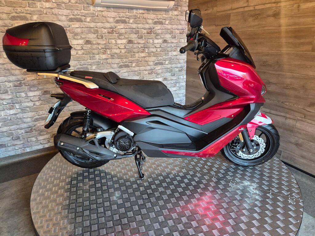Lexmoto Aura 125 Scooter 125 CVT Euro 5