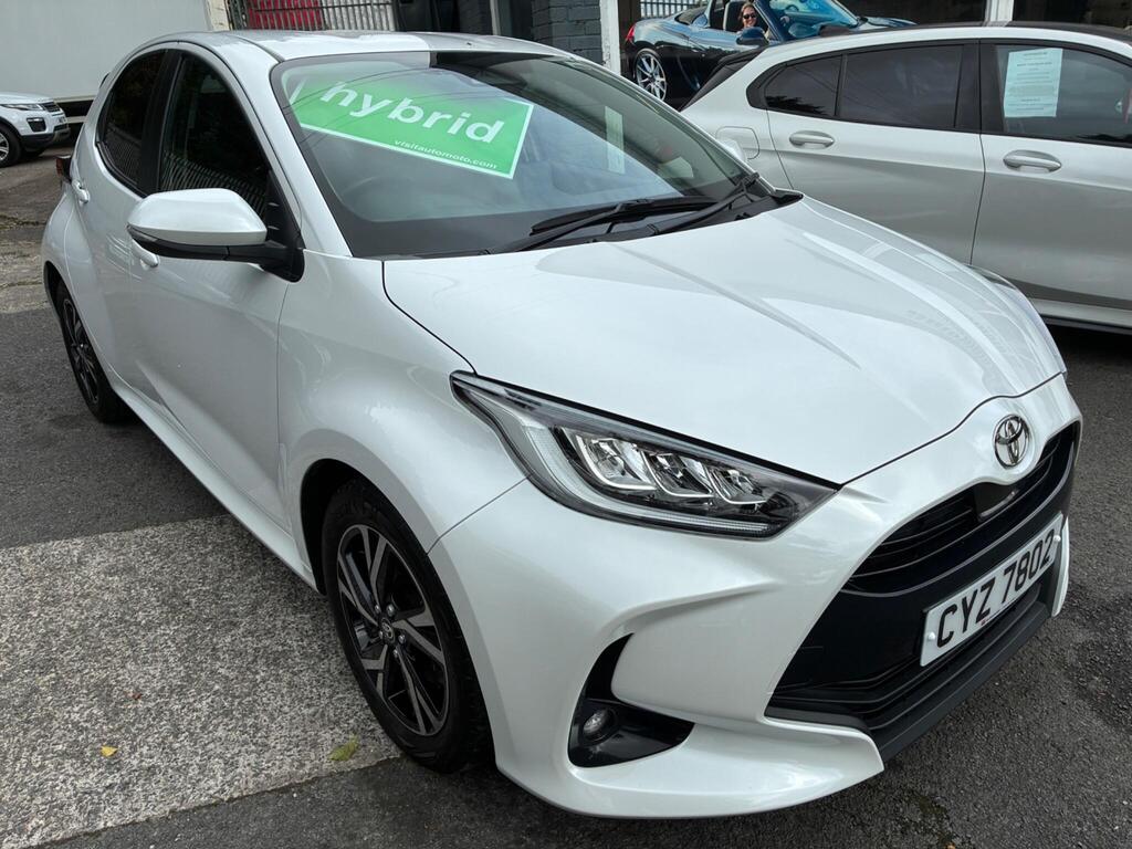 Toyota Yaris Hatchback 1.5 VVT-h Design E-CVT Euro 6 (s/s) 5dr