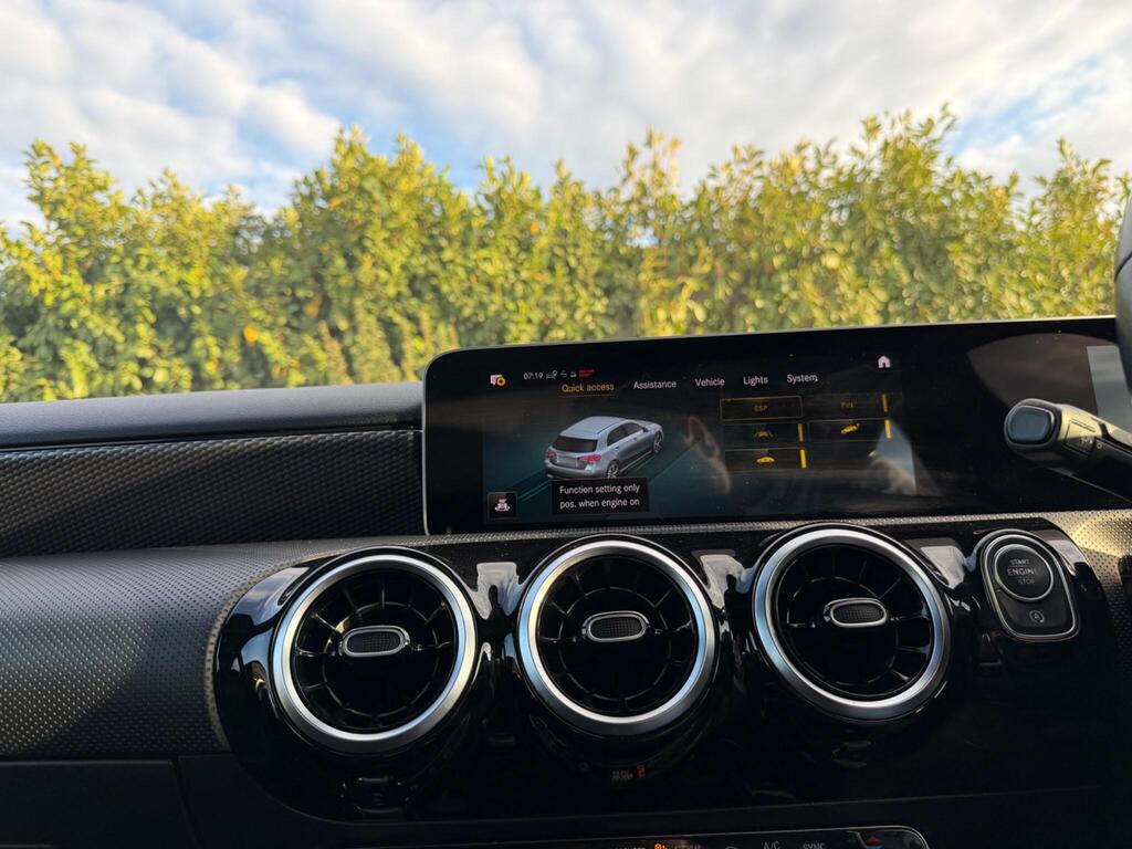 2018 Mercedes-Benz A Class thumbnail 23