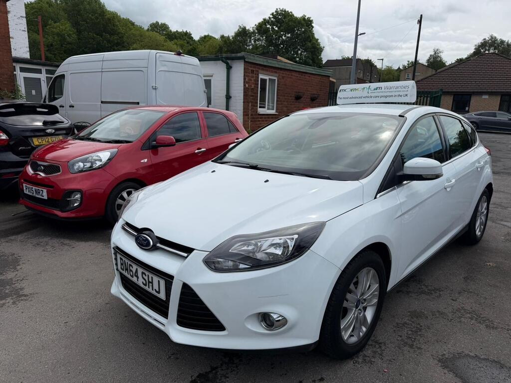Ford Focus Hatchback 1.0T EcoBoost Titanium Navigator Euro 5 (s/s) 5dr
