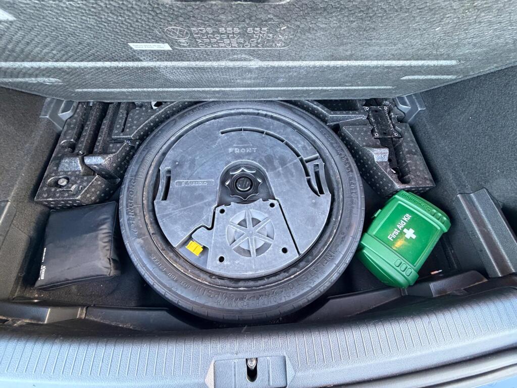 2019 Volkswagen Golf thumbnail 45