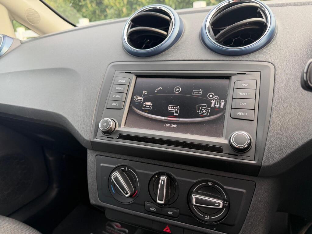 2016 SEAT Ibiza thumbnail 25