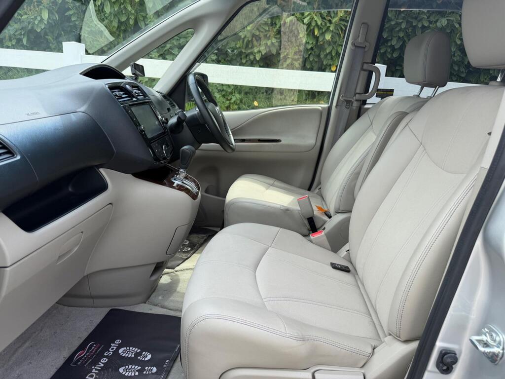 2014 Nissan Serena thumbnail 32