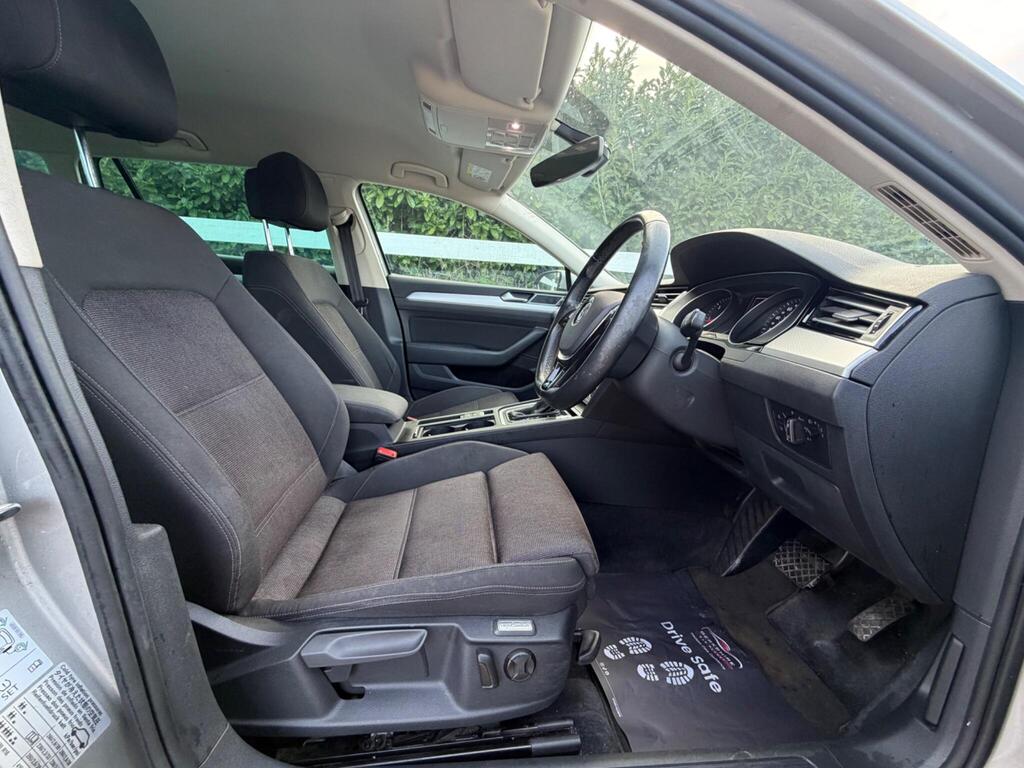 2016 Volkswagen Passat thumbnail 14