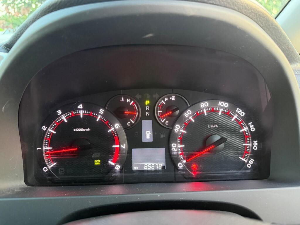 2013 Toyota Vellfire thumbnail 39