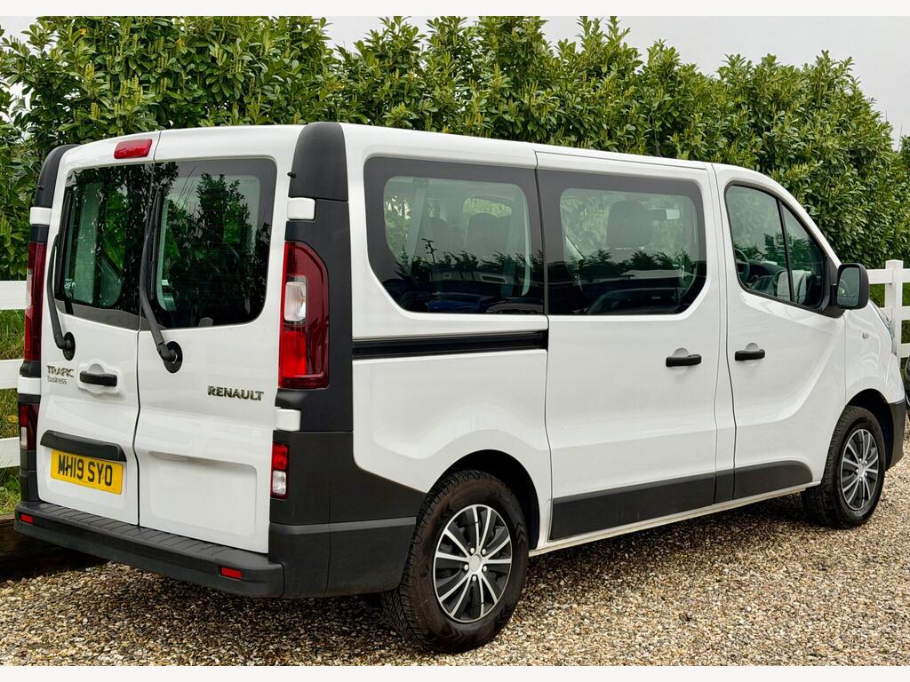 2019 Renault Trafic thumbnail 13