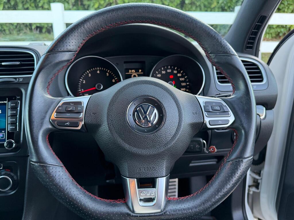 2009 Volkswagen Golf thumbnail 28