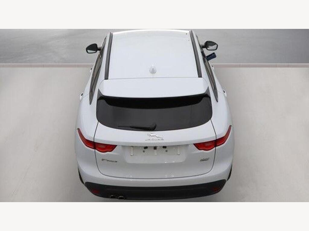 2017 Jaguar F-PACE thumbnail 6