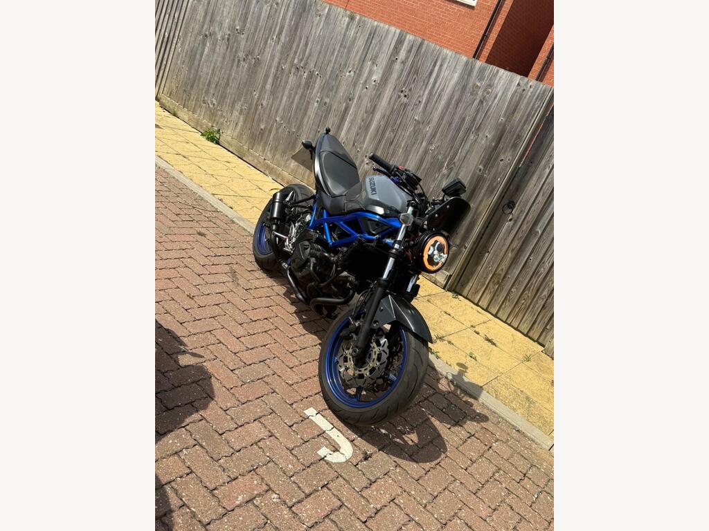 Suzuki SV650