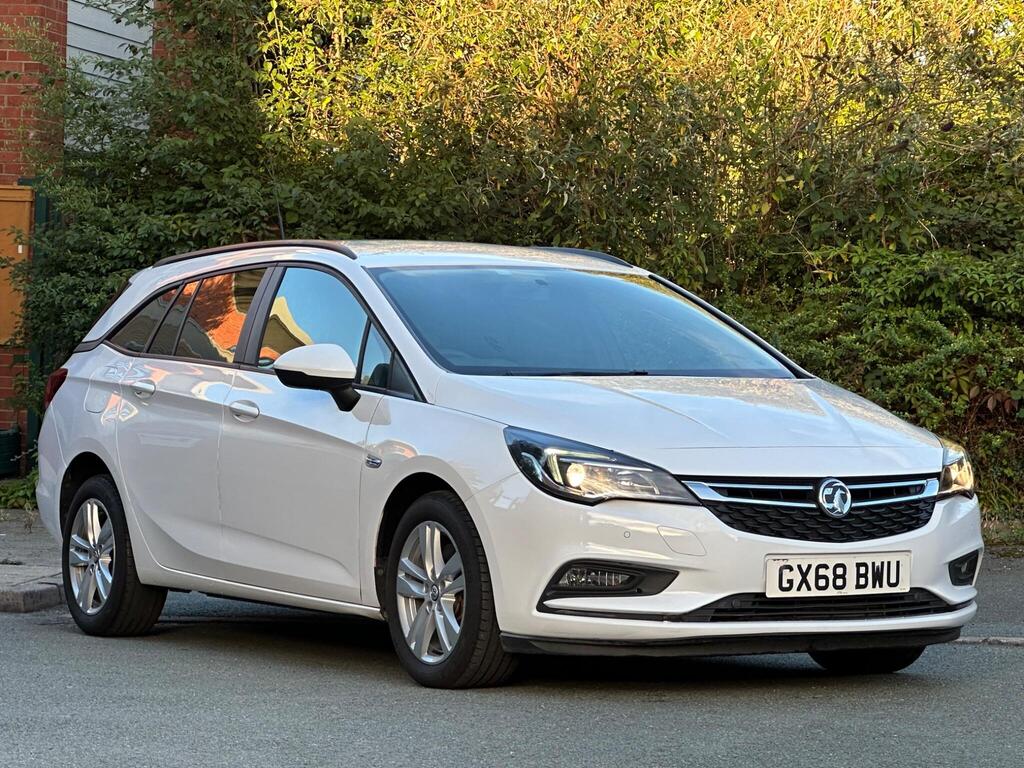 Vauxhall Astra Estate 1.6 CDTi BlueInjection Design Sports Tourer Euro 6 (s/s) 5dr
