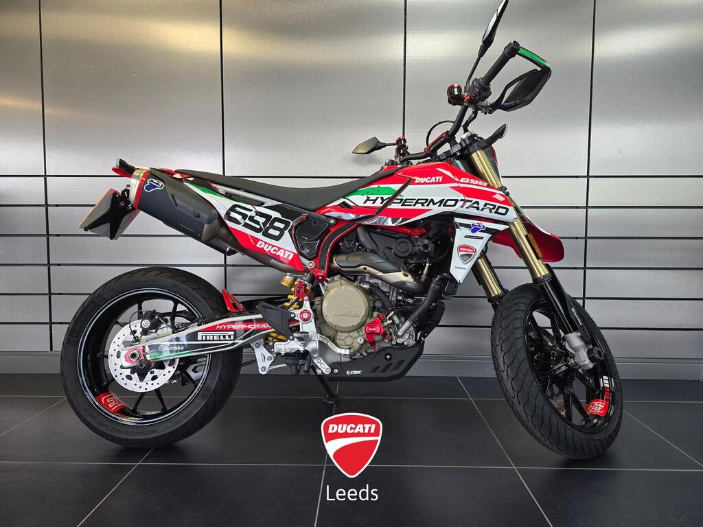Ducati Hypermotard 698