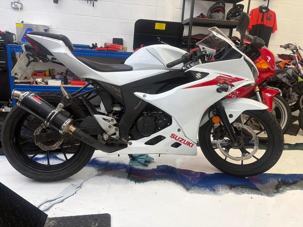 Suzuki GSX-R125