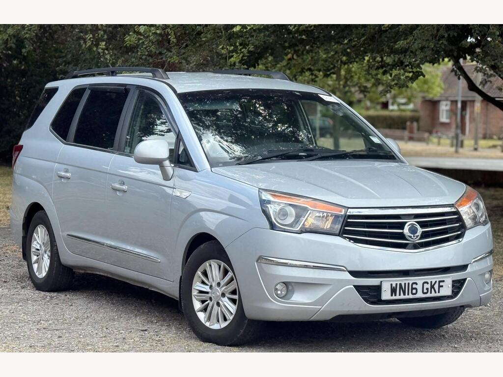 SsangYong Turismo