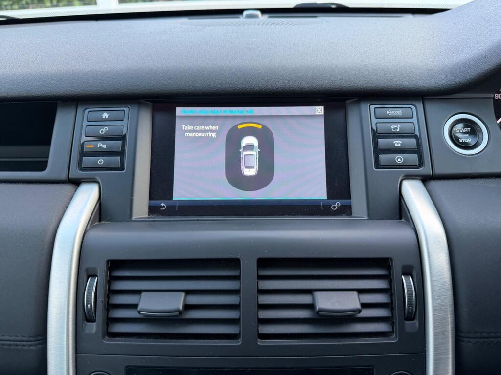 2016 Land Rover Discovery Sport thumbnail 28