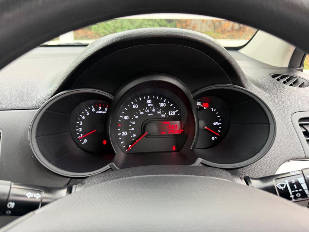 2012 Kia Picanto thumbnail 50