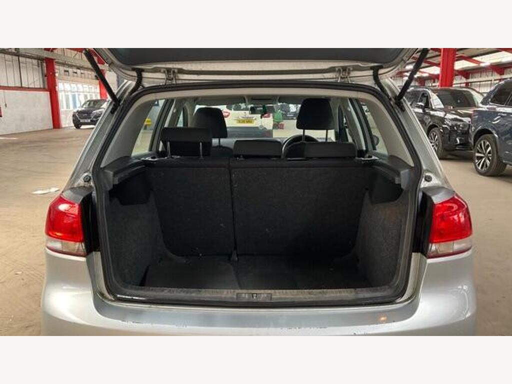 2011 Volkswagen Golf thumbnail 13