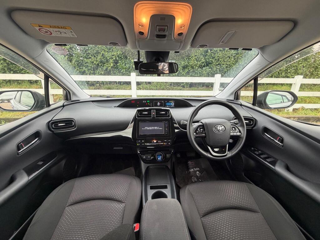 2021 Toyota Prius thumbnail 16