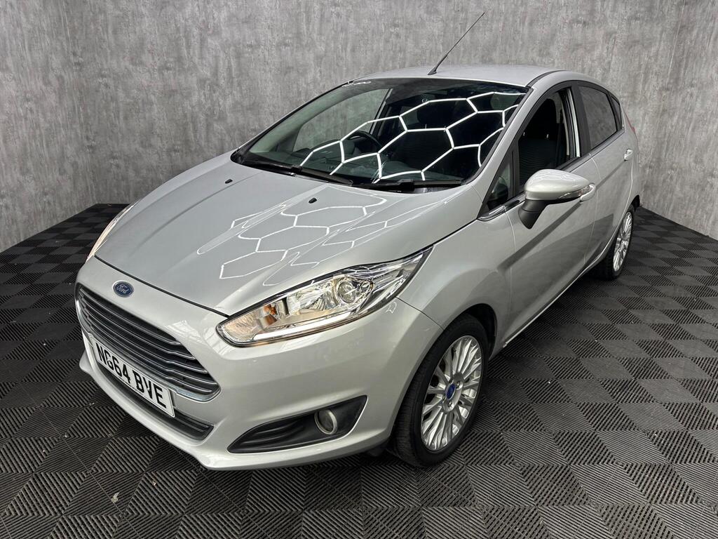 Ford Fiesta Hatchback 1.0T EcoBoost Titanium Euro 5 (s/s) 5dr