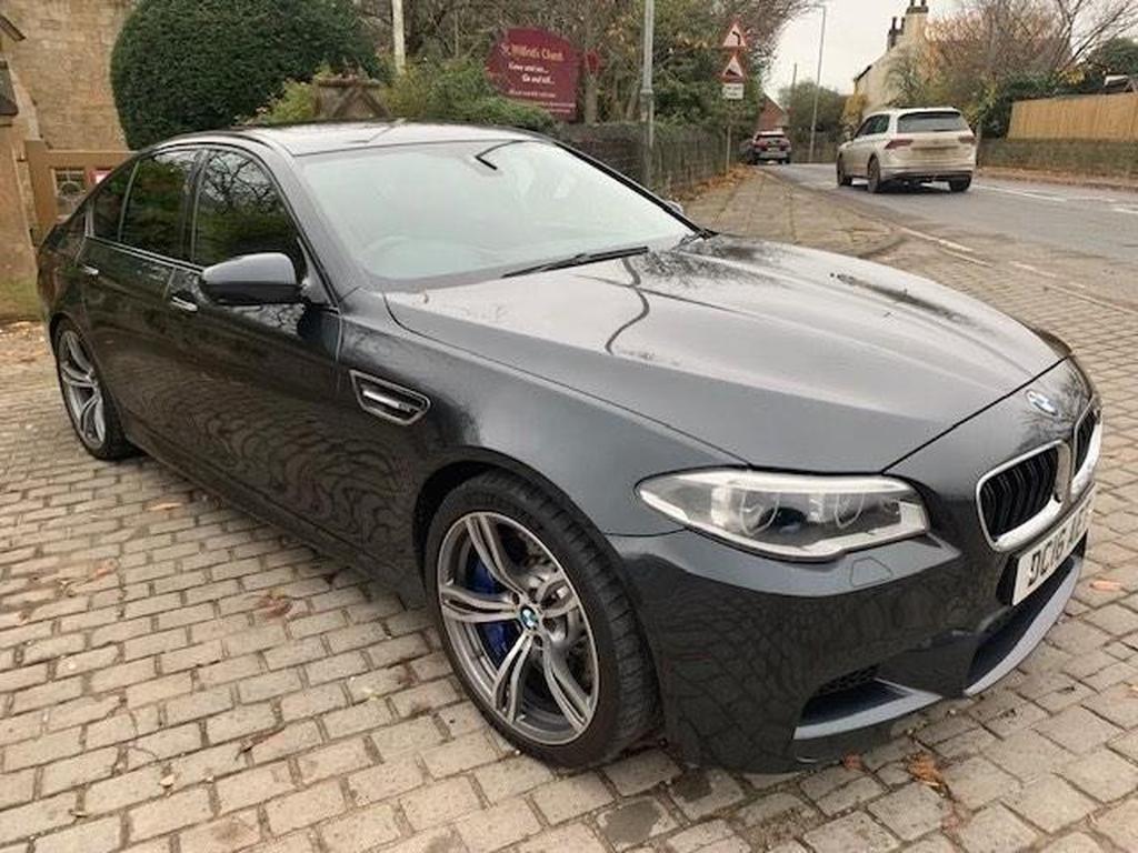 BMW M5 Saloon 4.4 V8 DCT Euro 6 (s/s) 4dr