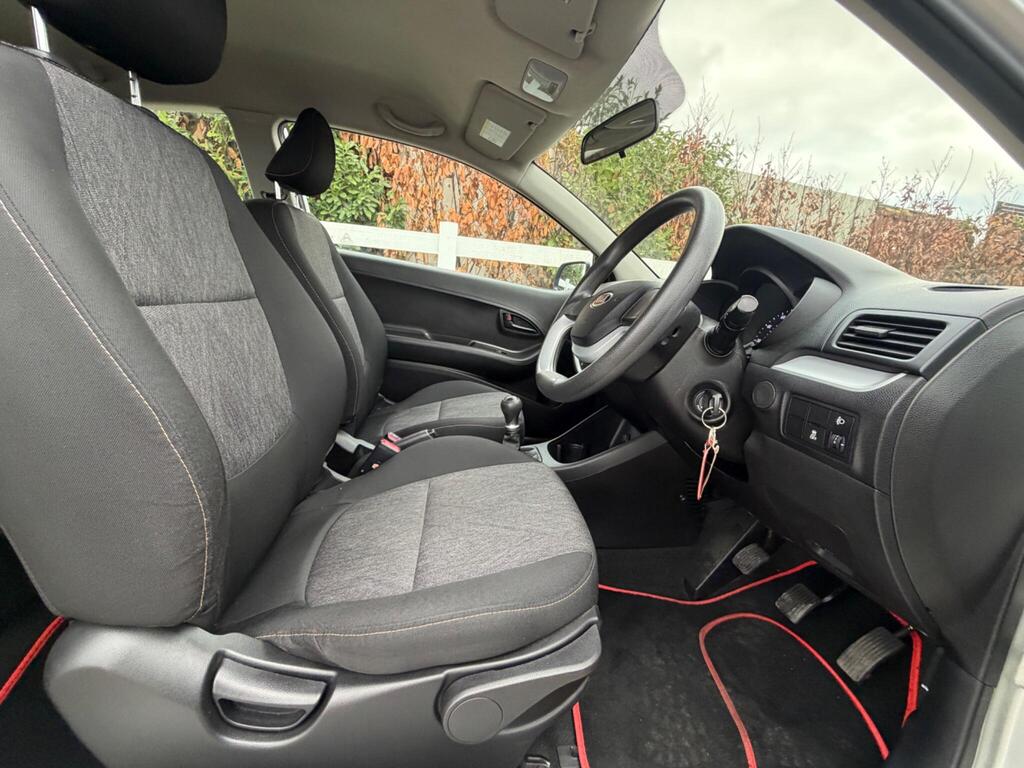 2012 Kia Picanto thumbnail 30