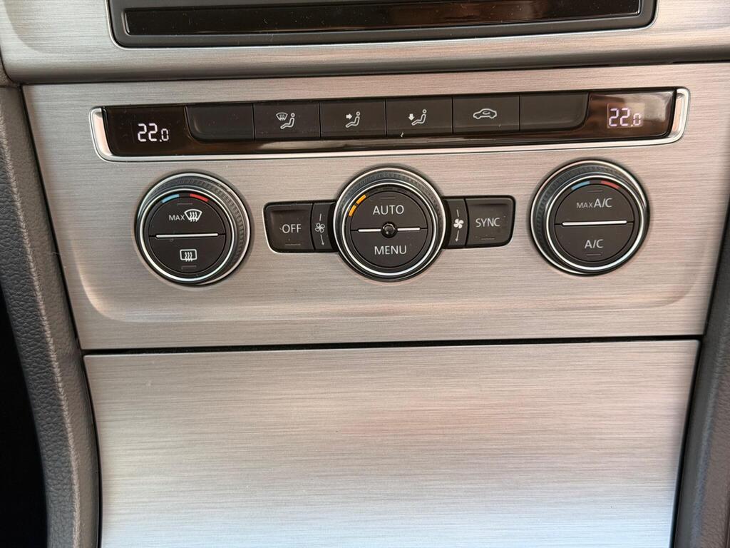 2015 Volkswagen Golf thumbnail 37