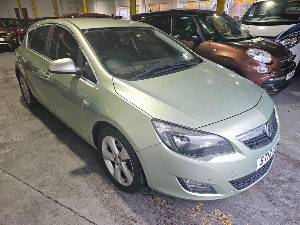Vauxhall Astra Hatchback 1.6 16v SRi Euro 5 5dr