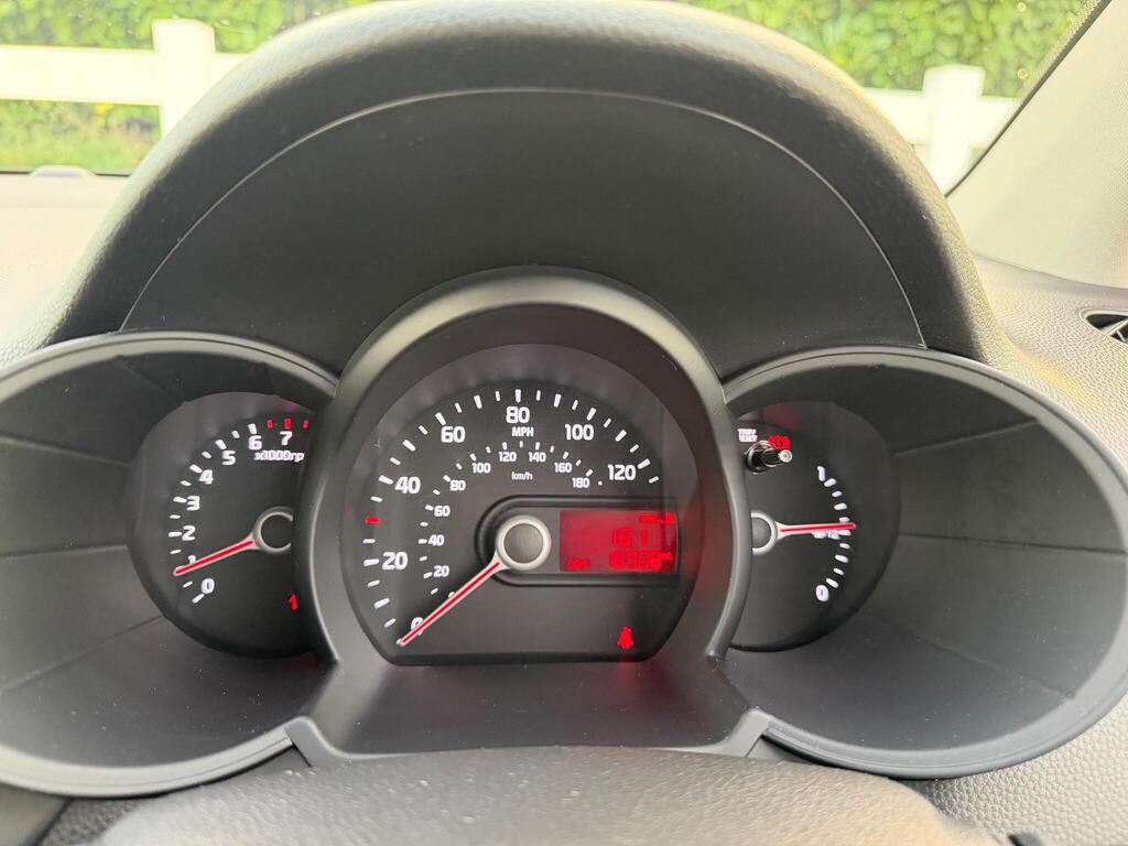 2014 Kia Picanto thumbnail 31