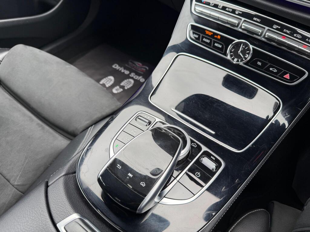 2016 Mercedes-Benz E Class thumbnail 21
