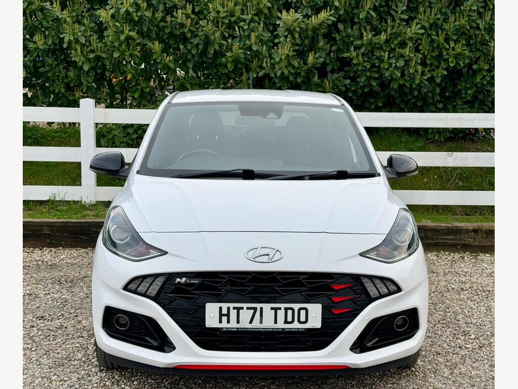 2022 Hyundai i10 thumbnail 3