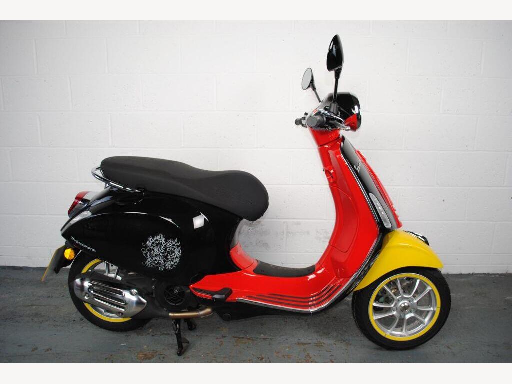 Piaggio Vespa Primavera 125