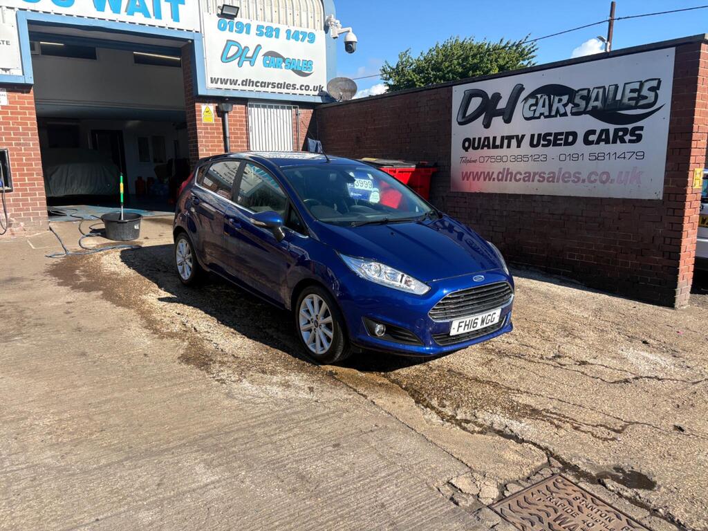 Ford Fiesta Hatchback 1.0T EcoBoost Titanium Euro 6 (s/s) 5dr