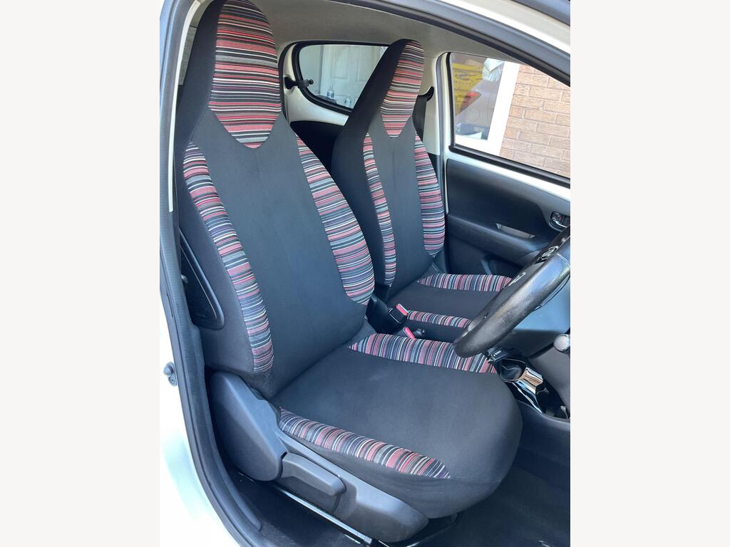 Citroen C1 Hatchback 1.0 VTi Shine Euro 6 (s/s) 5dr