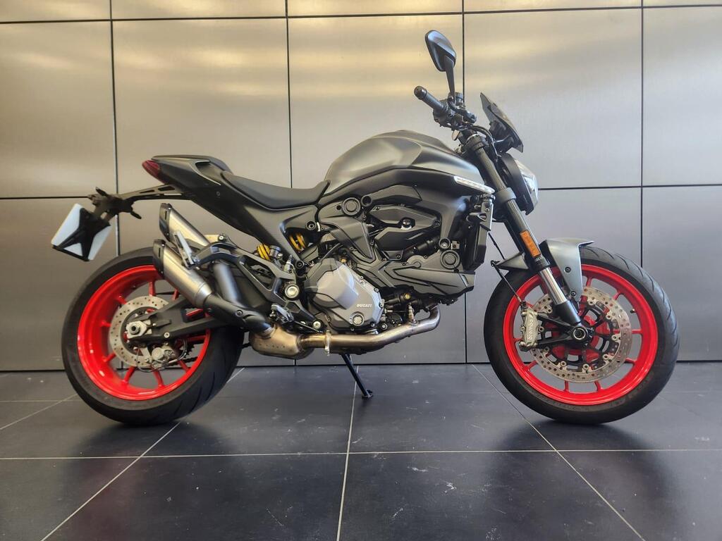 Ducati Monster 937