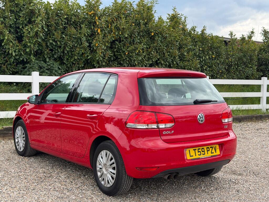 2010 Volkswagen Golf thumbnail 9