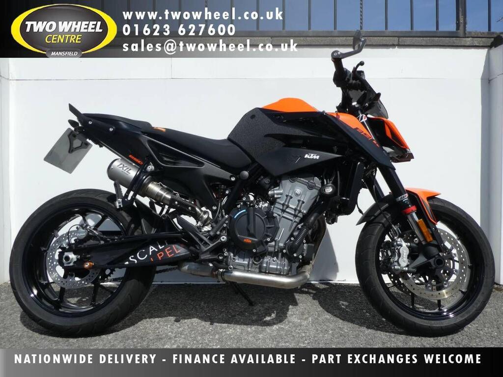 KTM 890 Duke