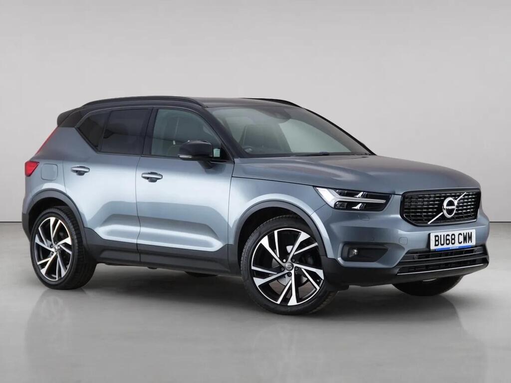 2018 VOLVO XC40