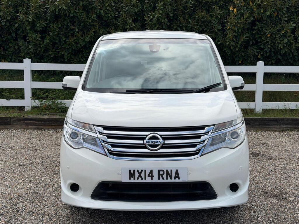 2014 Nissan Serena thumbnail 4