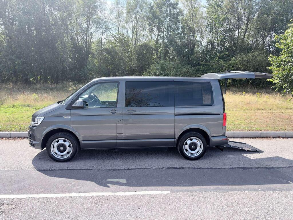 Volkswagen Transporter Shuttle