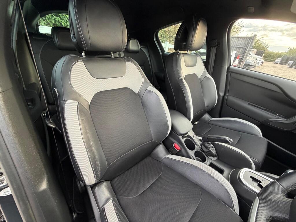 2015 Citroen DS4 thumbnail 19