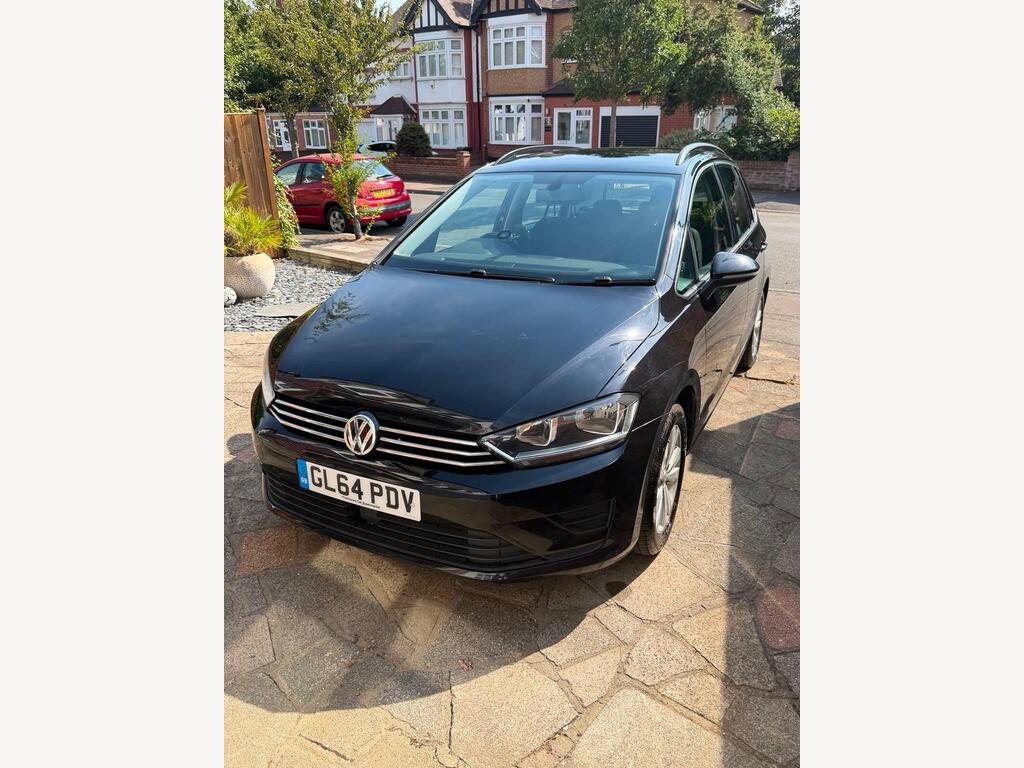 Volkswagen Golf SV