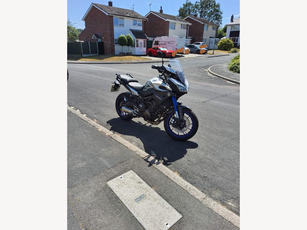 Yamaha TRACER 900